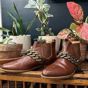 Kelsi Dagger Brooklyn Slow Chain Leather Bootie in Coffee Bean Size 9 1/2
